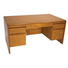 Vanguard Standard Desk - 60
