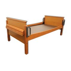 Bed with Handles